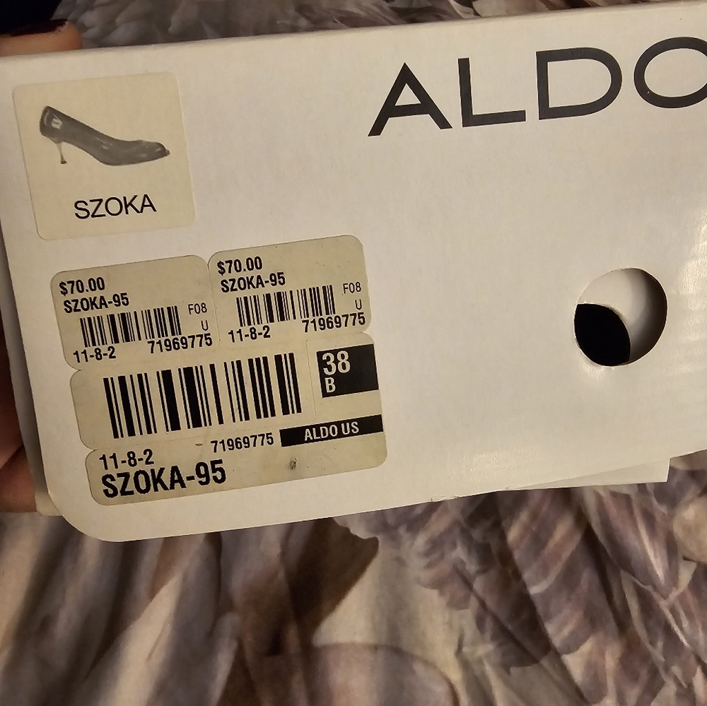 Aldo Black Patent Leather Peep Toe. - Picture 6 of 7